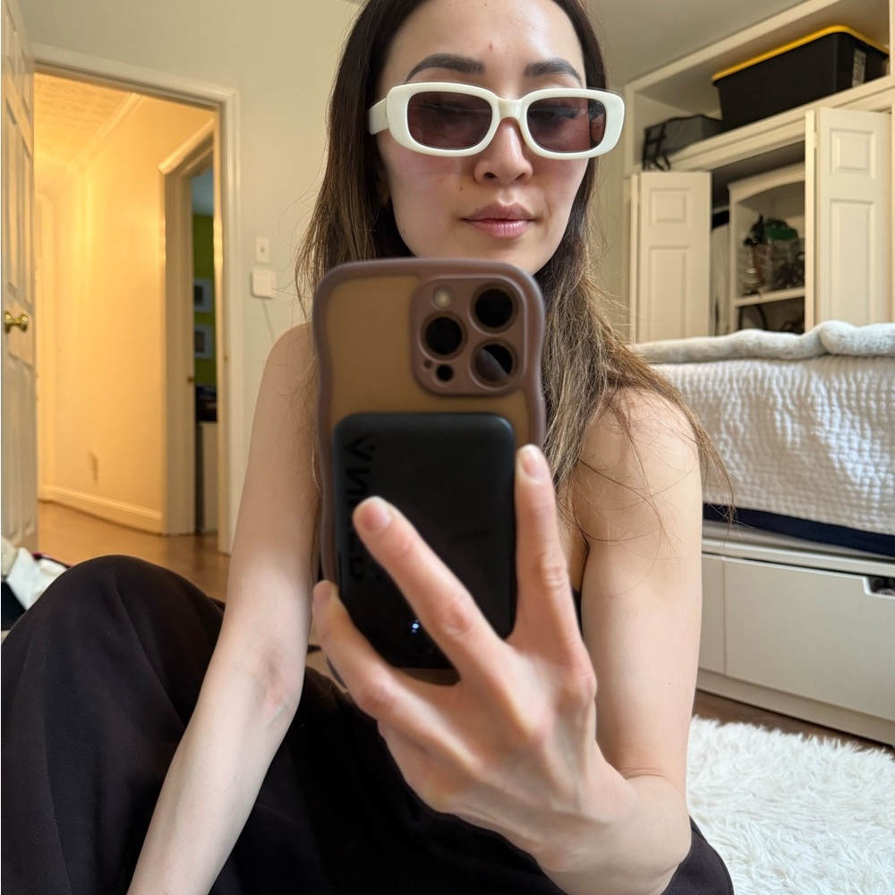 Cream Bridal Sunglasses - Picture 4 of 4